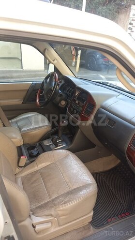 Mitsubishi Pajero 2006, 287,000 km - 3.0 l - Bakı