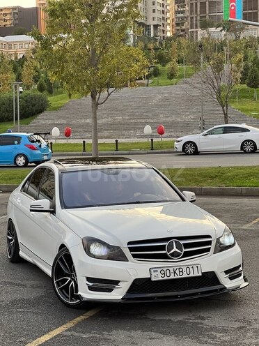 Mercedes C 350 2013, 173,000 km - 3.5 l - Bakı