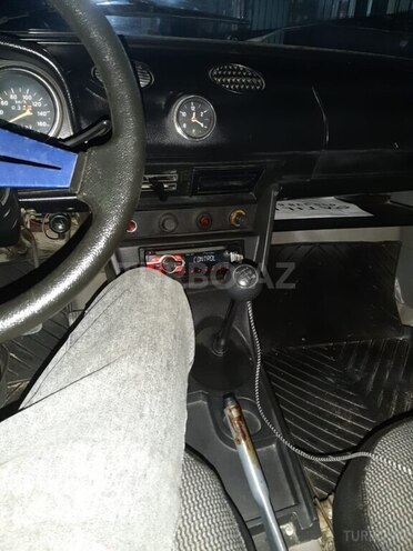 LADA (VAZ) 2106 1992, 70,000 km - 1.6 l - Salyan