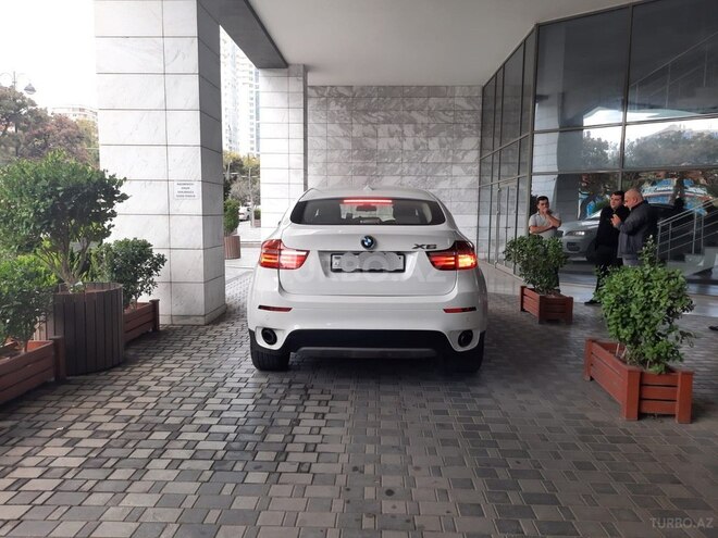 BMW X6 2013, 129,000 km - 3.0 л - Bakı
