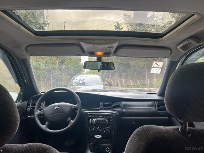 Opel Vectra 1996, 268,000 km - 2.0 l - Bakı