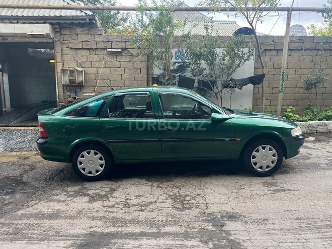 Opel Vectra 1996, 268,000 km - 2.0 l - Bakı