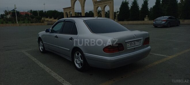 Mercedes E 240 1998, 341,244 km - 2.4 l - Bərdə