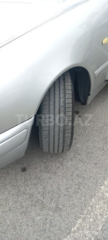 Mercedes E 240 1998, 341,244 km - 2.4 l - Bərdə
