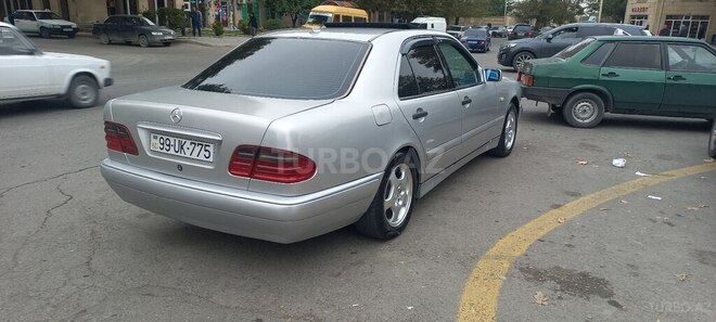 Mercedes E 240 1998, 341,244 km - 2.4 l - Bərdə