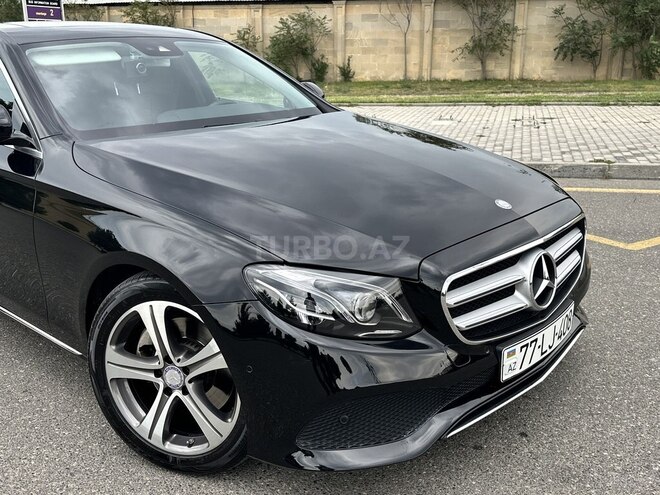 Mercedes E 220 2017, 180,900 km - 2.2 l - Bakı