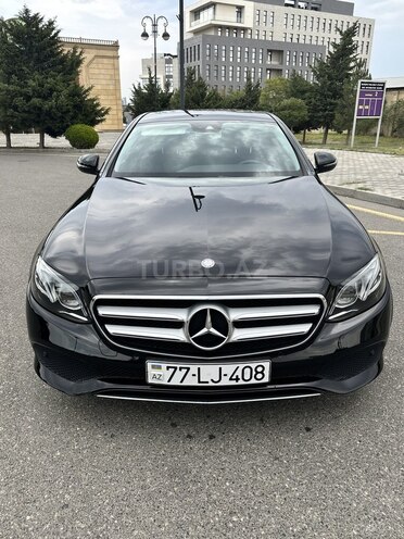 Mercedes E 220 2017, 180,900 km - 2.2 l - Bakı