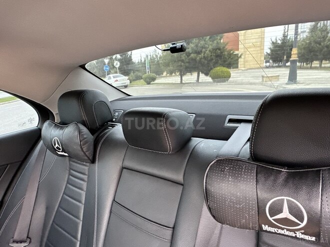 Mercedes E 220 2017, 180,900 km - 2.2 l - Bakı