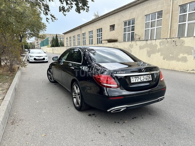 Mercedes E 220 2017, 180,900 km - 2.2 l - Bakı