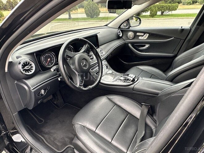 Mercedes E 220 2017, 180,900 km - 2.2 l - Bakı
