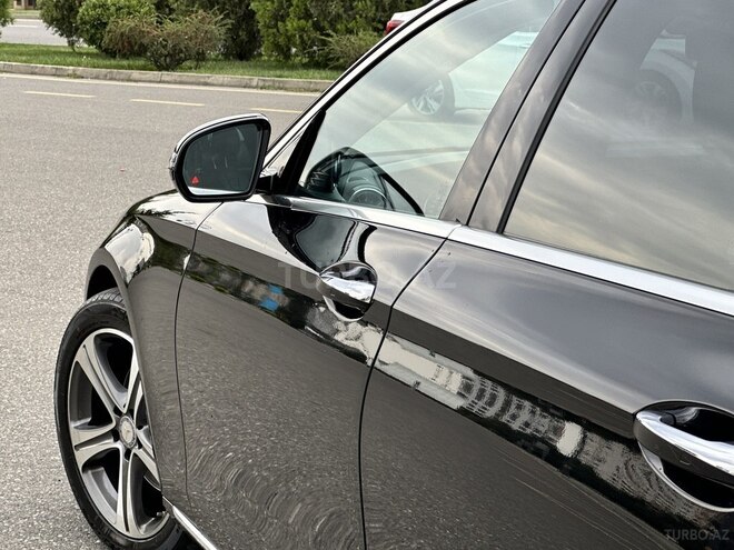 Mercedes E 220 2017, 180,900 km - 2.2 l - Bakı