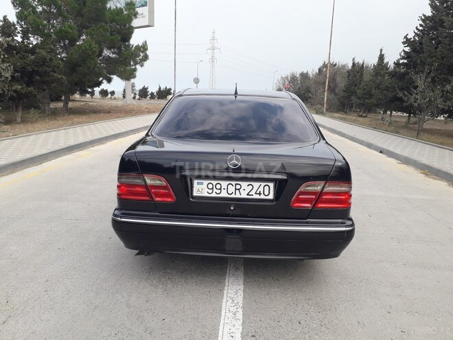 Mercedes E 240 2000, 299,652 km - 2.4 l - Sumqayıt