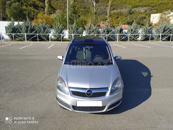 Opel Zafira 2006, 353,000 km - 1.8 л - Qax