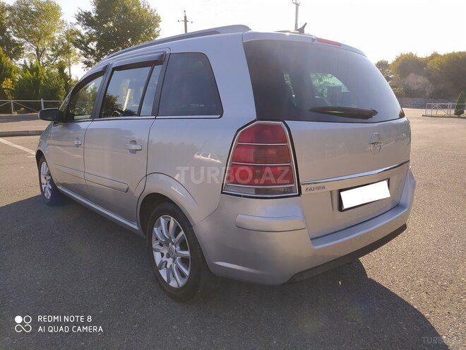 Opel Zafira 2006, 353,000 km - 1.8 л - Qax