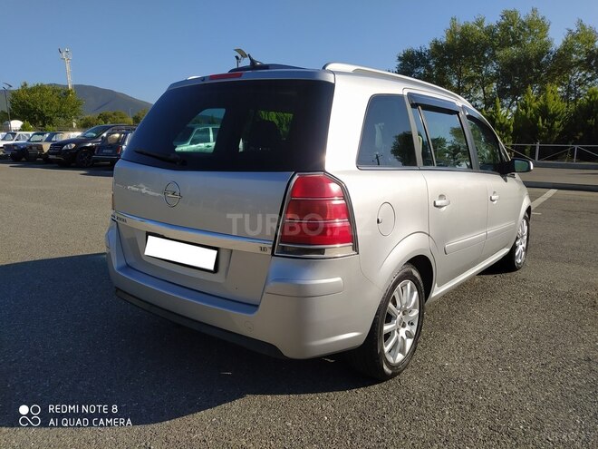 Opel Zafira 2006, 353,000 km - 1.8 л - Qax