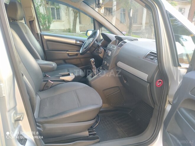 Opel Zafira 2006, 353,000 km - 1.8 л - Qax