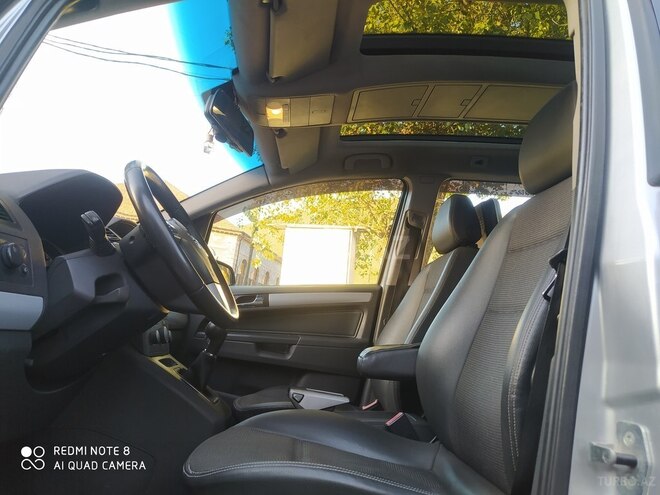 Opel Zafira 2006, 353,000 km - 1.8 л - Qax