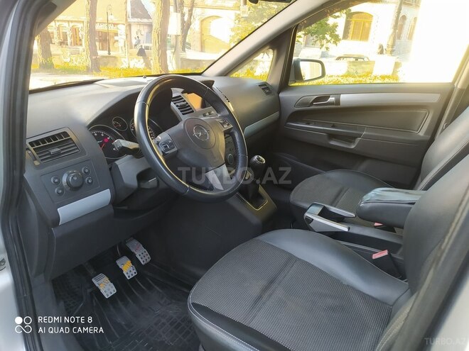 Opel Zafira 2006, 353,000 km - 1.8 л - Qax