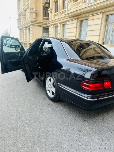 Mercedes E 270 2001, 365,000 km - 2.7 л - Bakı