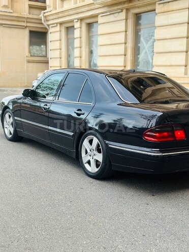 Mercedes E 270 2001, 365,000 km - 2.7 л - Bakı