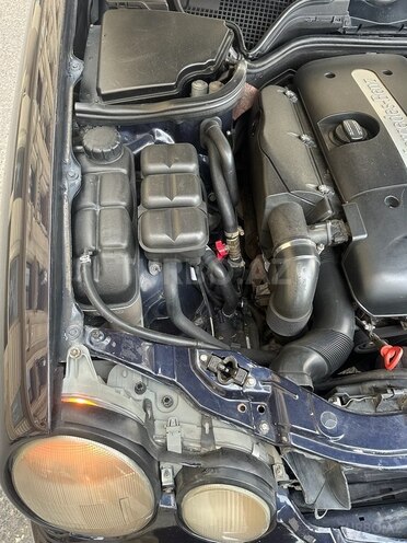 Mercedes E 270 2001, 365,000 km - 2.7 л - Bakı
