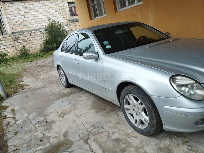 Mercedes E 220 2006, 380,000 km - 2.2 l - Goranboy