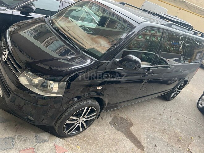 Volkswagen Caravelle 2013, 212,800 km - 2.0 l - Bakı