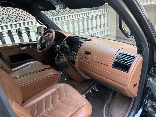 Volkswagen Caravelle 2013, 212,800 km - 2.0 l - Bakı