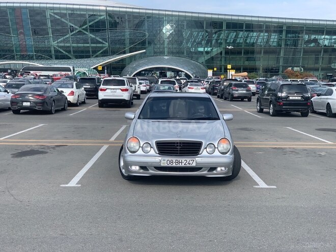 Mercedes E 270 2001, 298,000 km - 2.7 л - Bakı