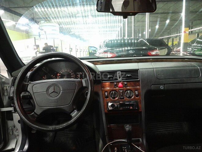 Mercedes C 180 1996, 270,000 km - 1.8 l - Bakı