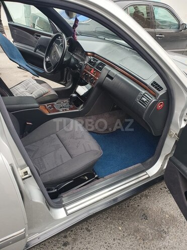 Mercedes E 200 1997, 450,000 km - 2.0 l - Bakı