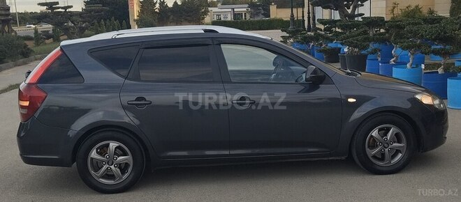 Kia Ceed 2009, 235,000 km - 1.6 л - Bakı