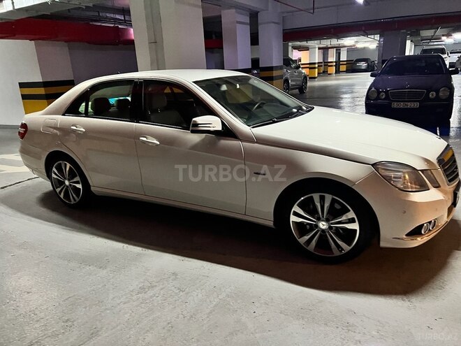 Mercedes E 250 2011, 239,000 km - 1.8 л - Bakı