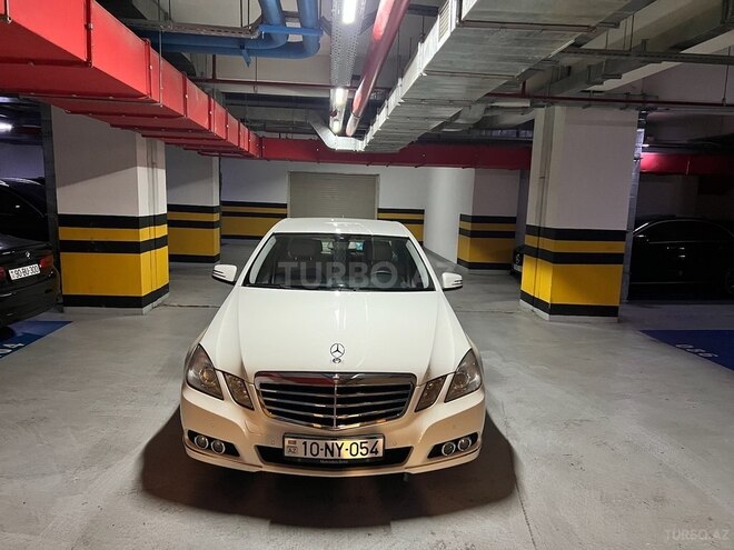Mercedes E 250 2011, 239,000 km - 1.8 л - Bakı