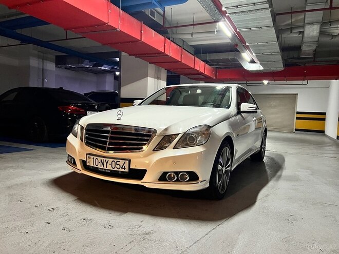 Mercedes E 250 2011, 239,000 km - 1.8 л - Bakı