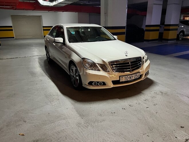 Mercedes E 250 2011, 239,000 km - 1.8 л - Bakı