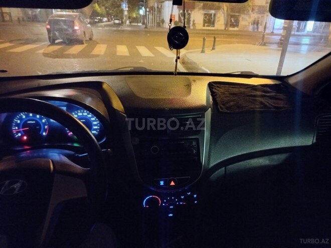 Hyundai Accent 2014, 230,000 km - 1.4 l - Bakı