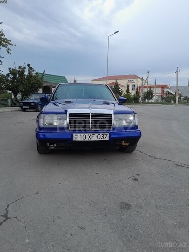 Mercedes E 250 1992, 250,642 km - 2.5 l - Mingəçevir