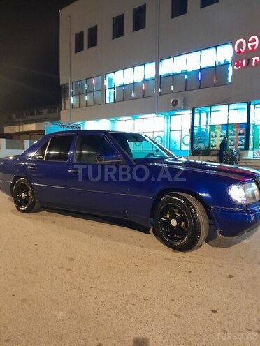 Mercedes E 250 1992, 250,642 km - 2.5 l - Mingəçevir