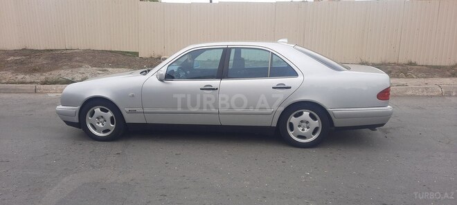 Mercedes E 240 1998, 340,225 km - 2.4 l - Bakı