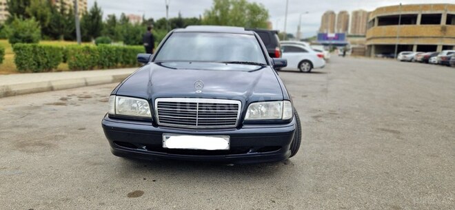 Mercedes C 230 1999, 258,500 km - 2.3 л - Bakı