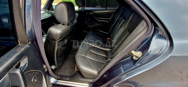 Mercedes C 230 1999, 258,500 km - 2.3 л - Bakı