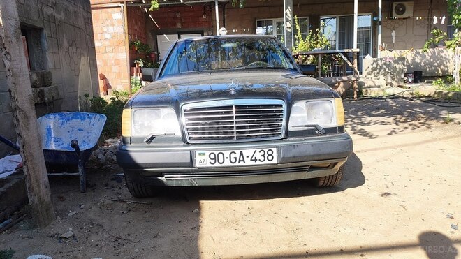 Mercedes E 200 1993, 500,000 km - 2.0 l - Bakı