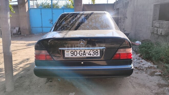 Mercedes E 200 1993, 500,000 km - 2.0 l - Bakı