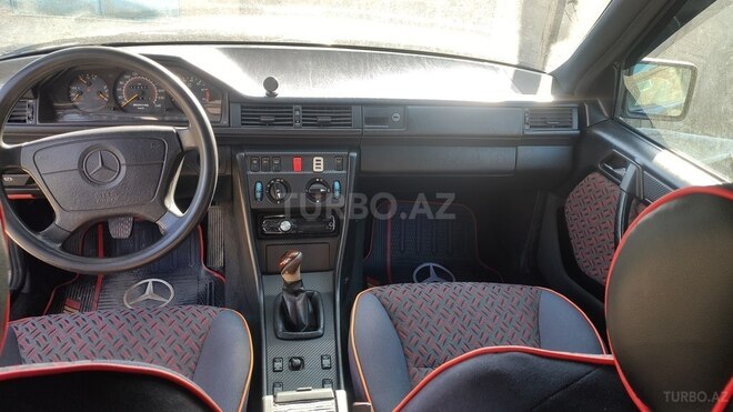 Mercedes E 200 1993, 500,000 km - 2.0 l - Bakı