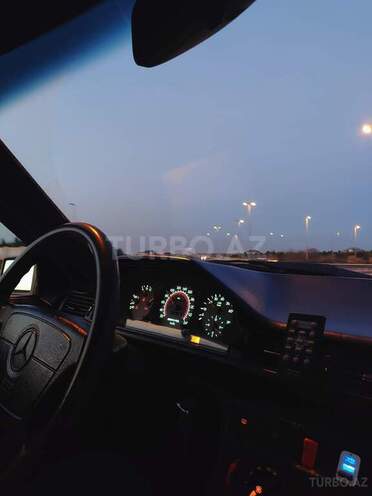Mercedes E 200 1993, 500,000 km - 2.0 l - Bakı
