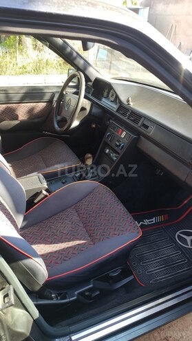 Mercedes E 200 1993, 500,000 km - 2.0 l - Bakı