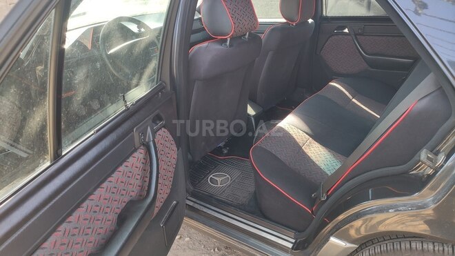 Mercedes E 200 1993, 500,000 km - 2.0 l - Bakı