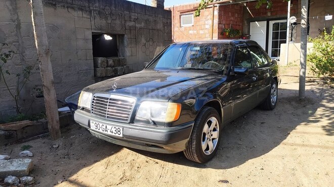 Mercedes E 200 1993, 500,000 km - 2.0 l - Bakı
