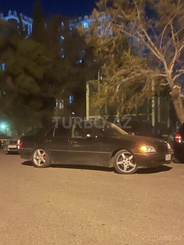 Mercedes C 230 1999, 285,000 km - 2.3 l - Bakı